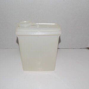 Vintage 1 Qt Tupperware White Store-N-Pour Junior Container w/Lid
